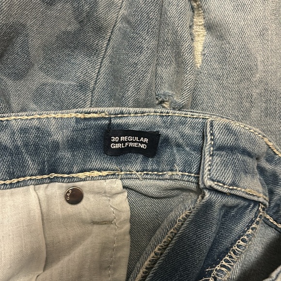 Gap Girlfriend Jean - Picture 4 of 4